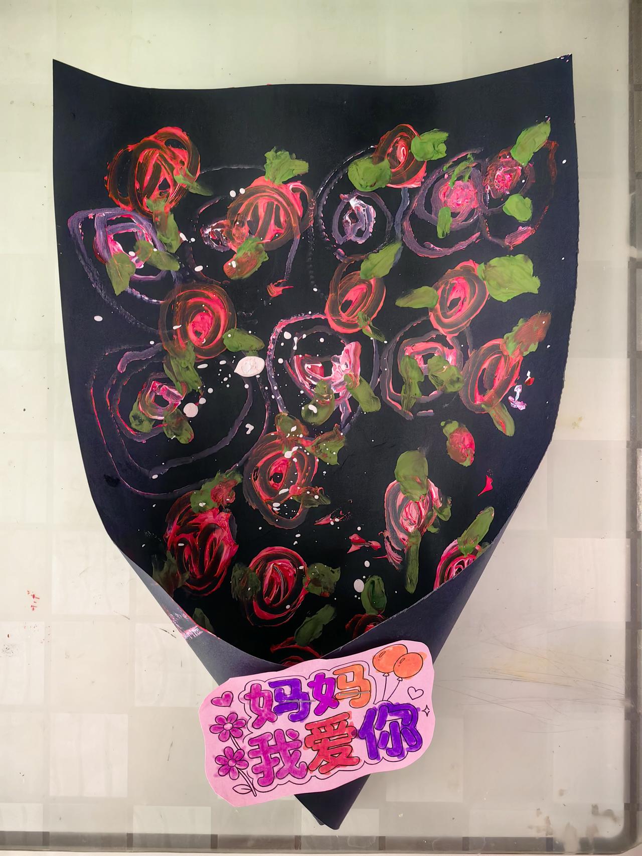 我太喜欢这个礼物了，又漂亮又不用花很多钱。成本很低就能获得快乐！能不让我花钱的礼