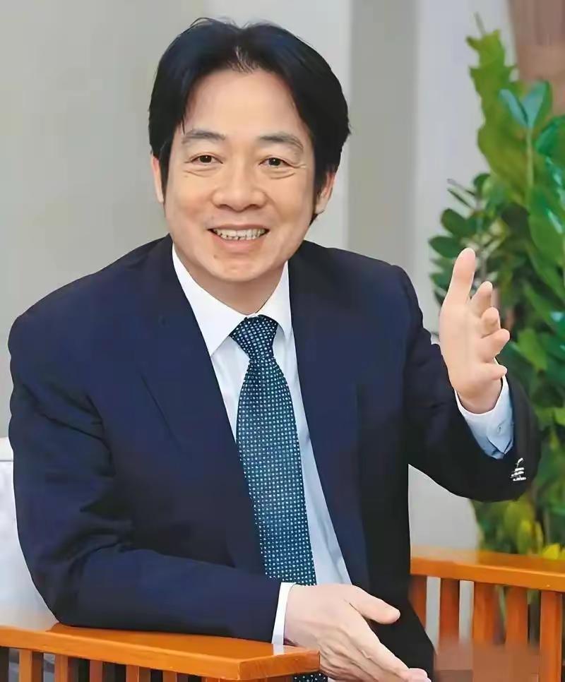 赖清德追赠褒扬令，吹台湾半导体“全世界最重要”，这话他自己信吗？

刷到这条新闻