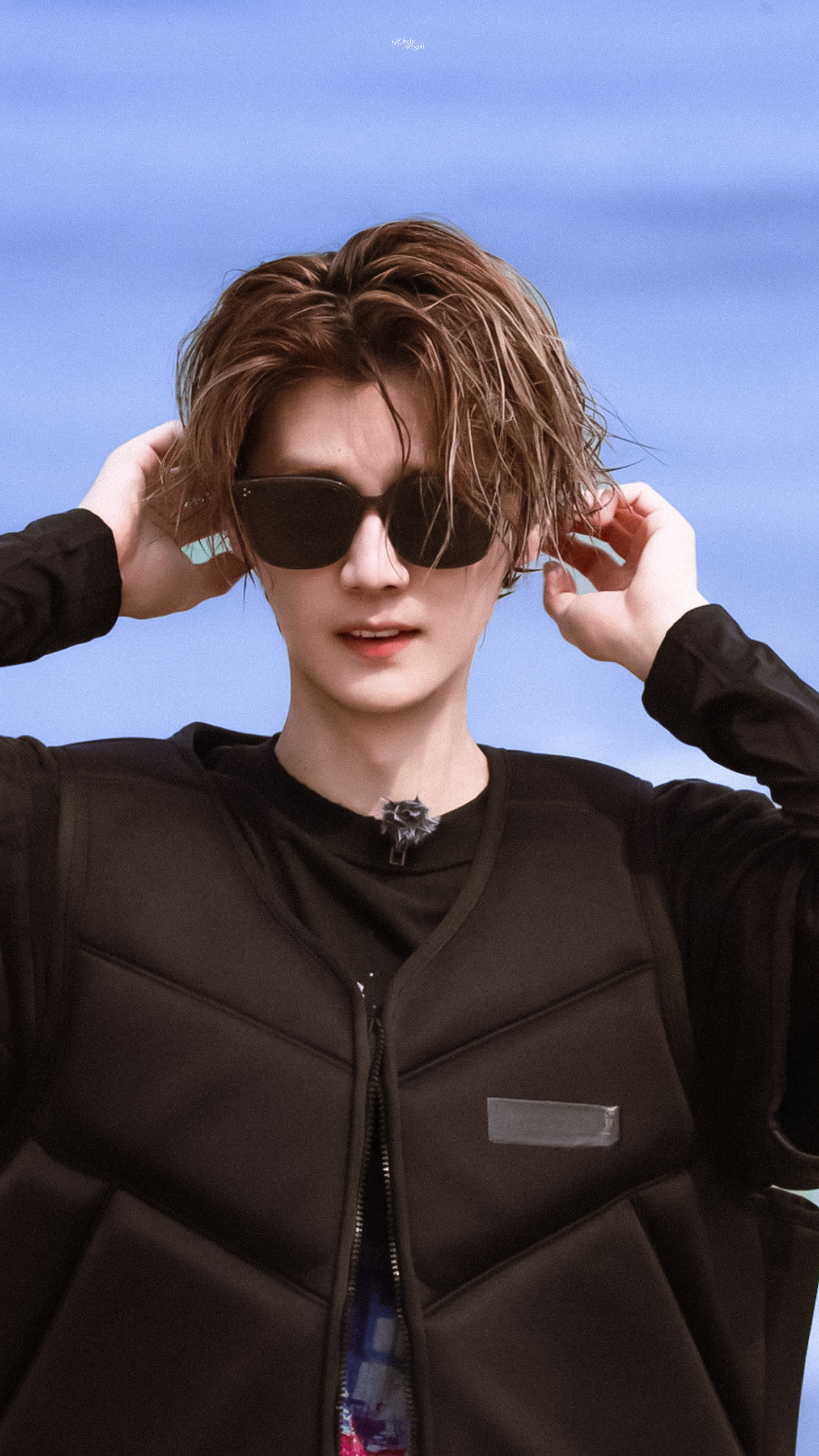鹿晗有鱼尾纹了 鹿晗还有鼻子有眼有胳膊有腿，还上不上鹿晗腿长184cm