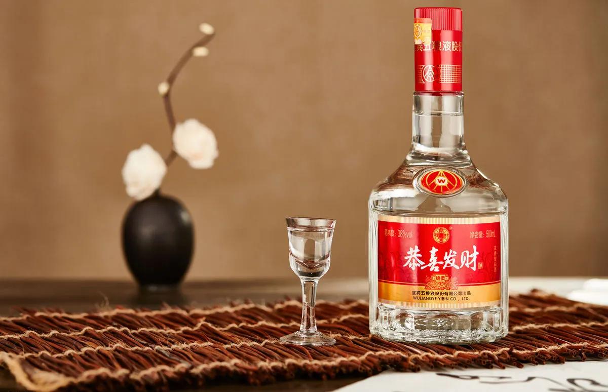 国内认可度最高的4款酒，你都喝过那些？

第一款：五粮液
我国浓香型白酒的巅峰之