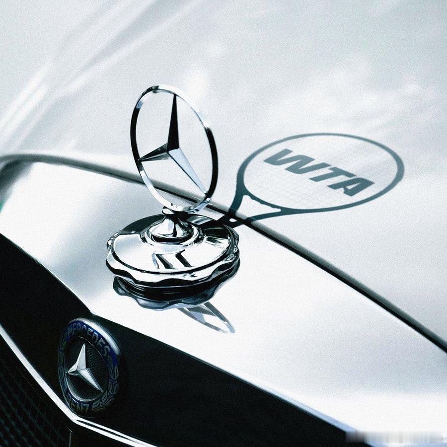 北京时间昨天深夜，WTA宣布从2026年开始将和梅赛德斯-奔驰合作，有一些关键动