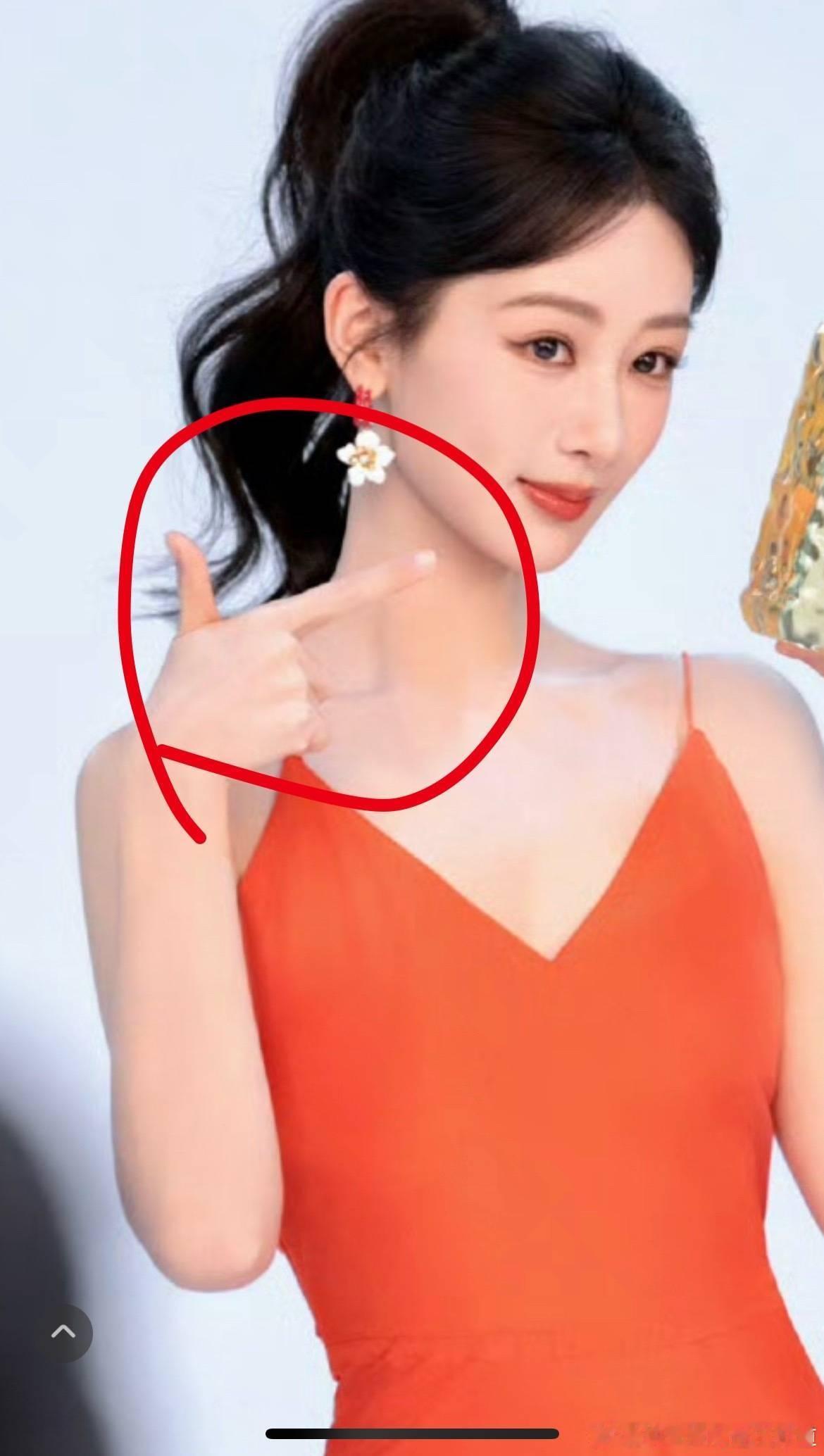 修长的手指，击中了谁的心[好爱哦] ​​​