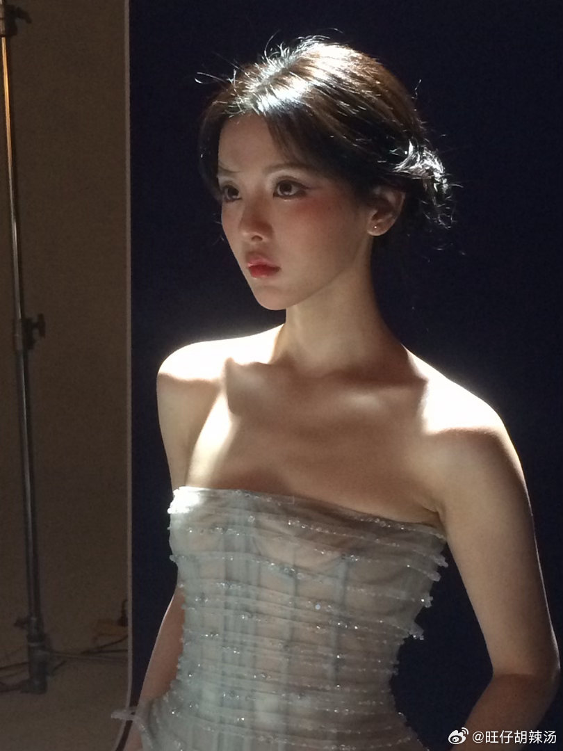 真假的内娱神颜要搭档了嘛，这对我的眼睛很好曝刺棠女主换成杨超越了张凌赫 刺棠