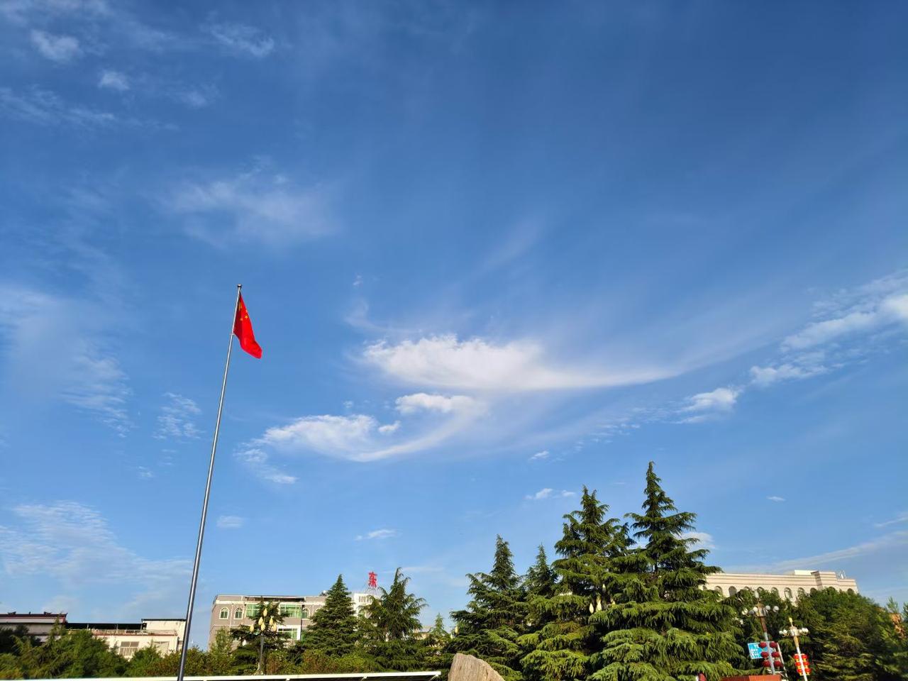 能否分享一下你拍摄的天空