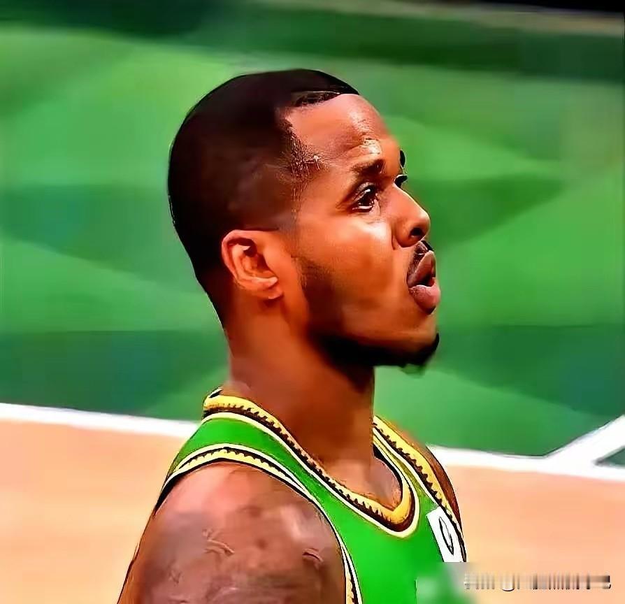 亨特要被裁了！
真是期望越高，失望越大，辽宁本来以为引进亨特能改变辽宁的进攻难的