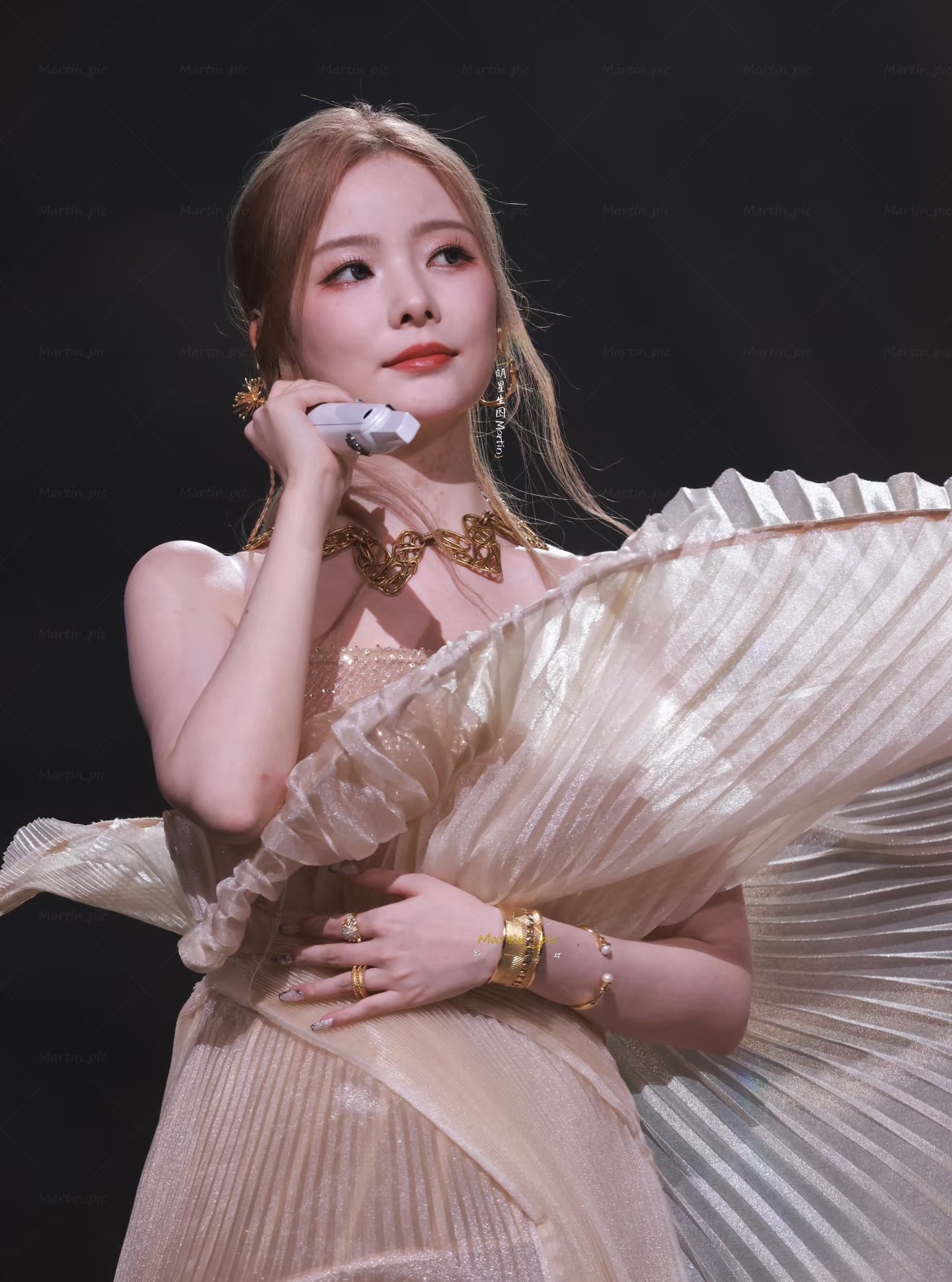 陈卓璇再跳创造营主题曲是谁一瞬间梦回2020！熟悉的旋律一响，熟悉的舞步再现，当