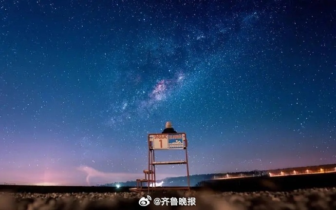 心怀热爱，奔赴星空，总有好事在等着你！#晚安#