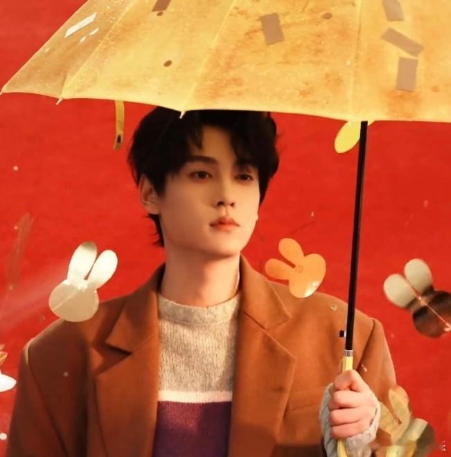 田栩宁 💛向全世界安利田栩宁 从籍籍无名到光芒万丈，你一路走来满是荆棘，我会一