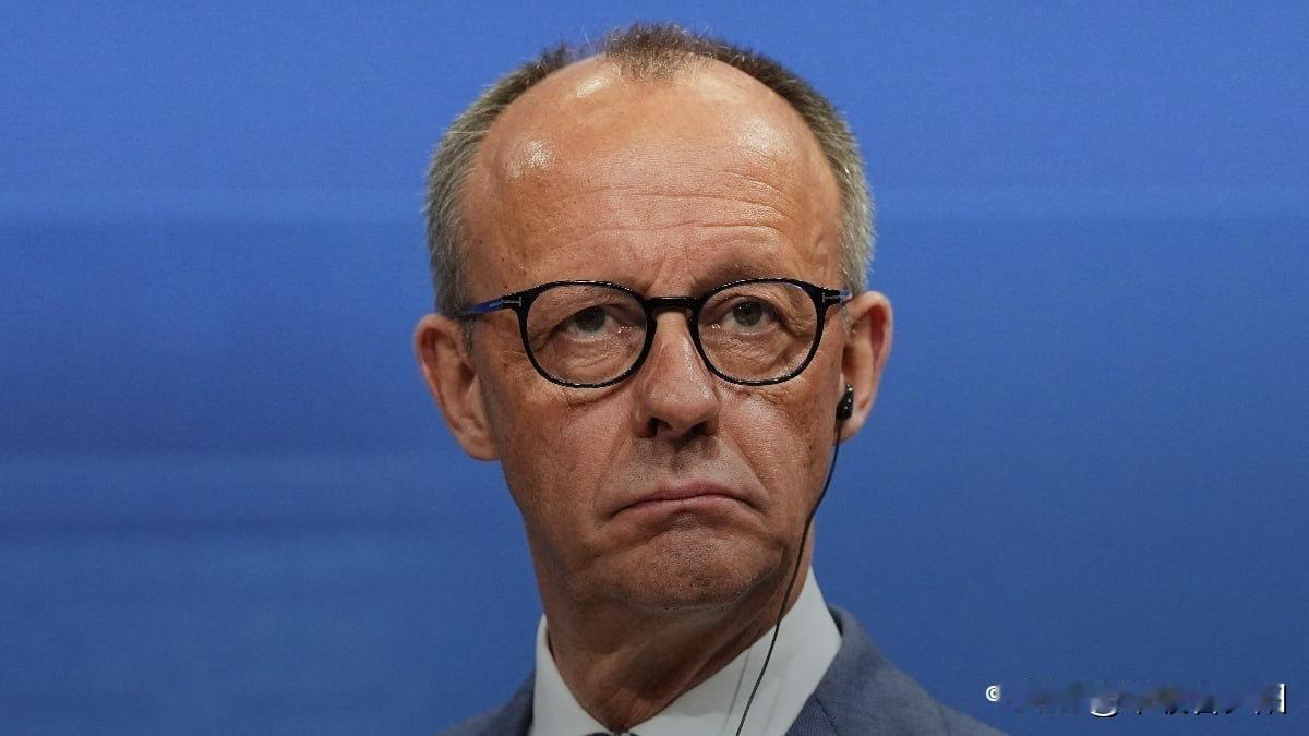 德国总理默茨5月21日表示，乌克兰短期内加入欧盟不现实，提议给予其“准成员国”身