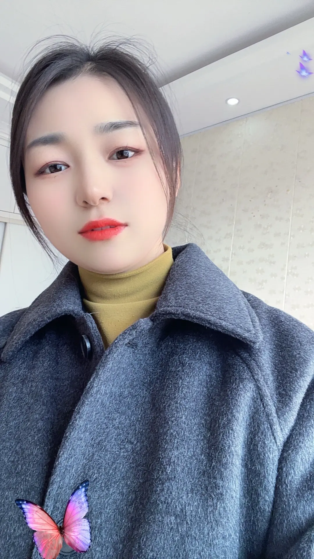 成长就是朝着自己不喜欢的道路越走越远，要学会一个人抵御千军万马。