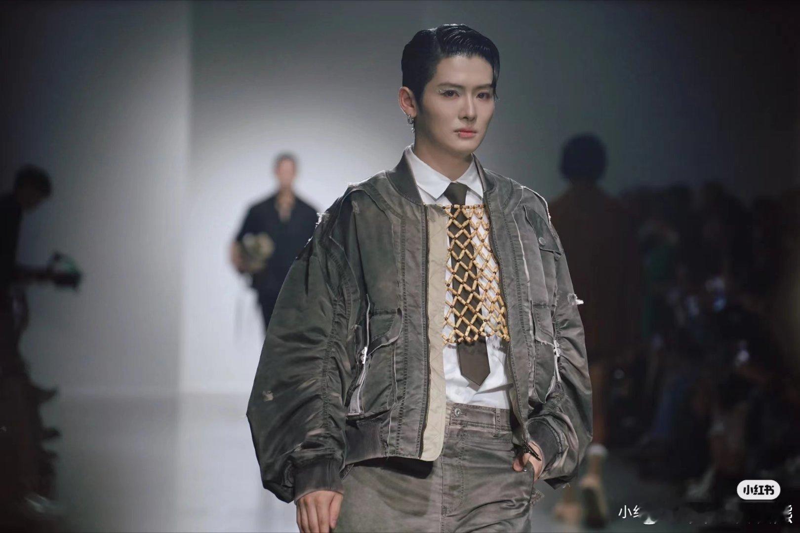 #超新星运动会5路透#看到这些熟悉的面孔和新的面孔，就知道超新星运动会又会是一场