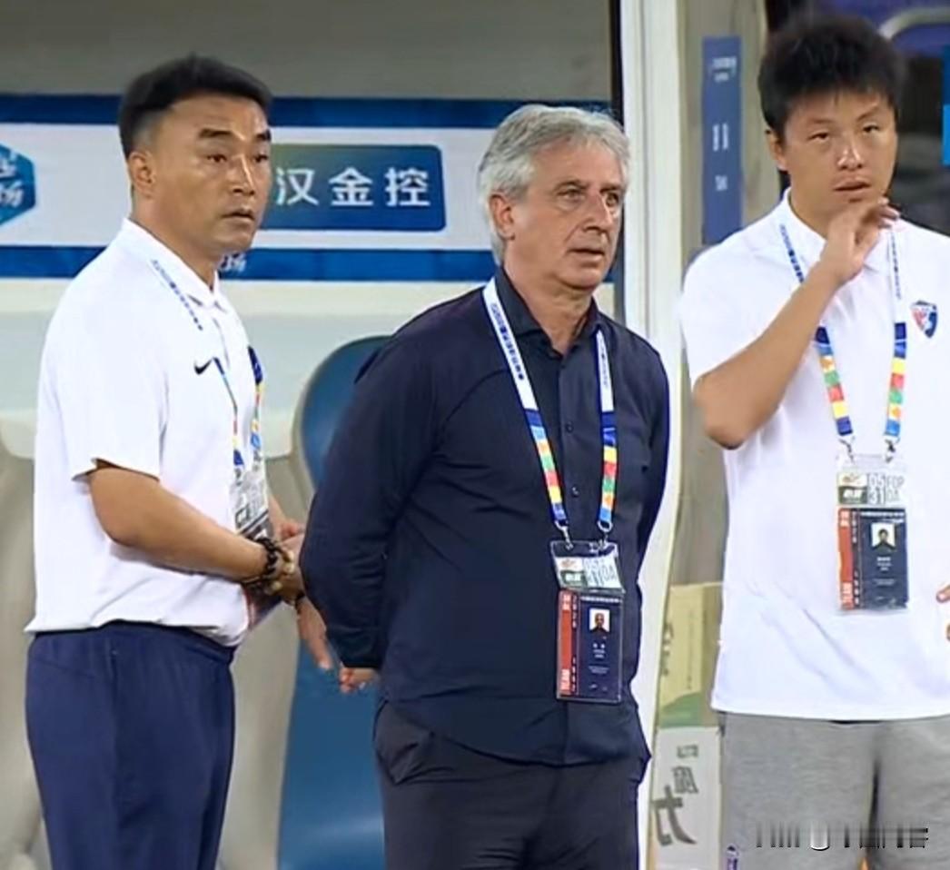 客场1-1顽强逼平武汉三镇，云南玉昆本赛季半程表现难言满意！
 
中超第15轮，