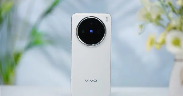 vivo X200S将补足遗憾：无线充、超声波指纹全都安排了