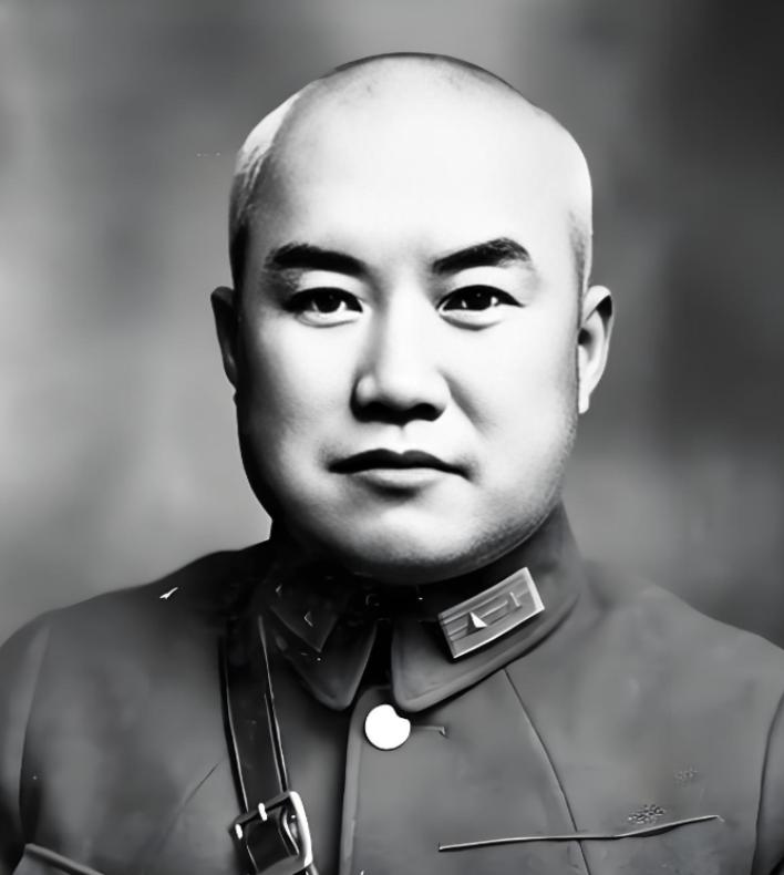 1948 年，国民党中将周福成的女儿专程来到沈阳劝父亲起义。谁知，周福成勃然大怒