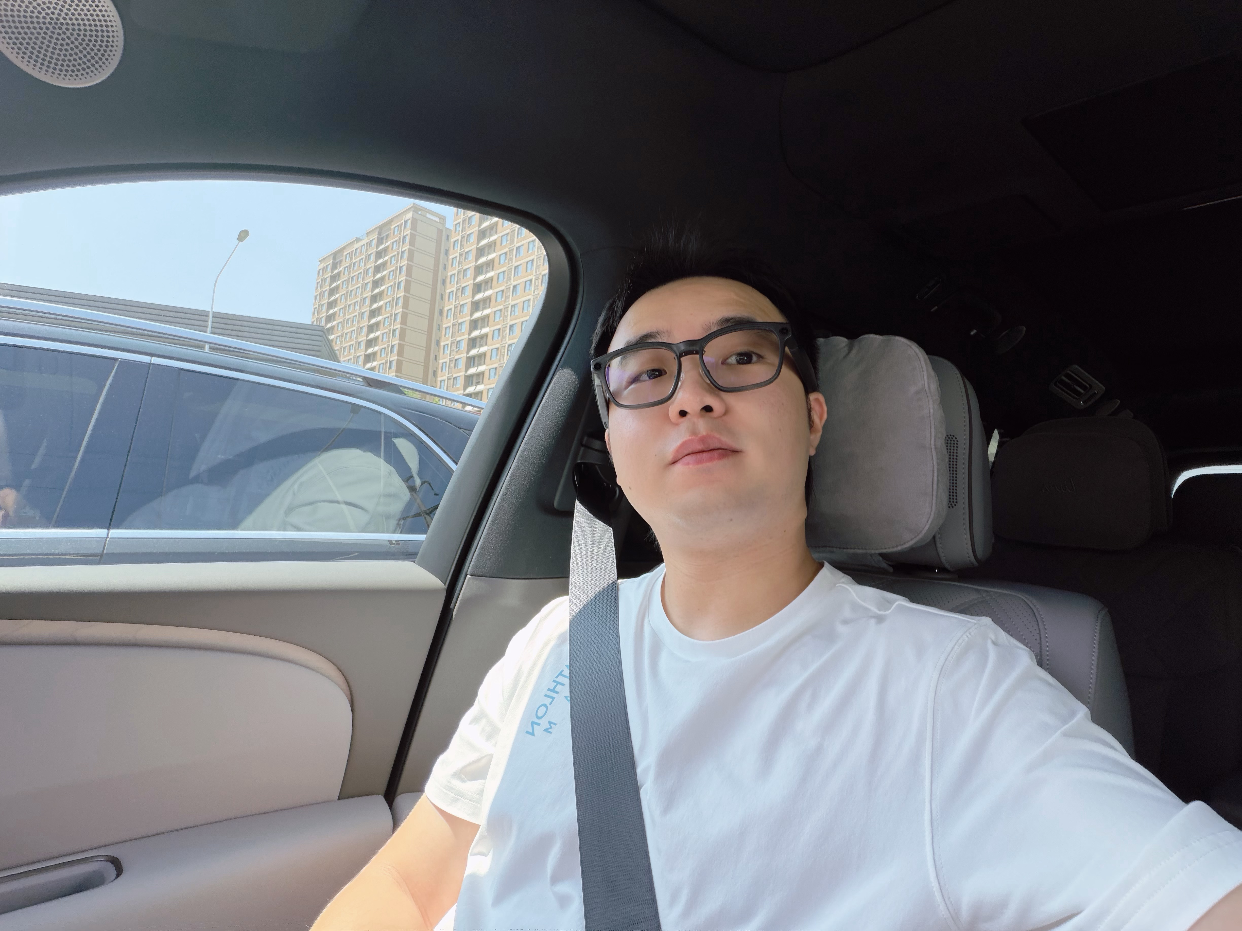一周运动下来瘦了三斤，看的出来吗？
