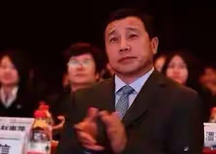 【许家印坑惨的10位大佬，马云排第9，第一名亏360亿还被悬赏！】2026年8月
