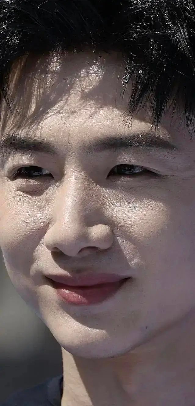 OMG 这又是谁的老公 ​​​