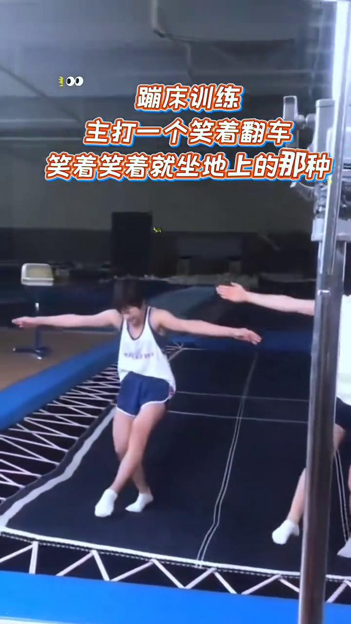 蝉宝奇奇怪怪小举动，藏不住可爱到犯规啦。
蝉宝的快乐能量已送达，请查收！魔性扭扭