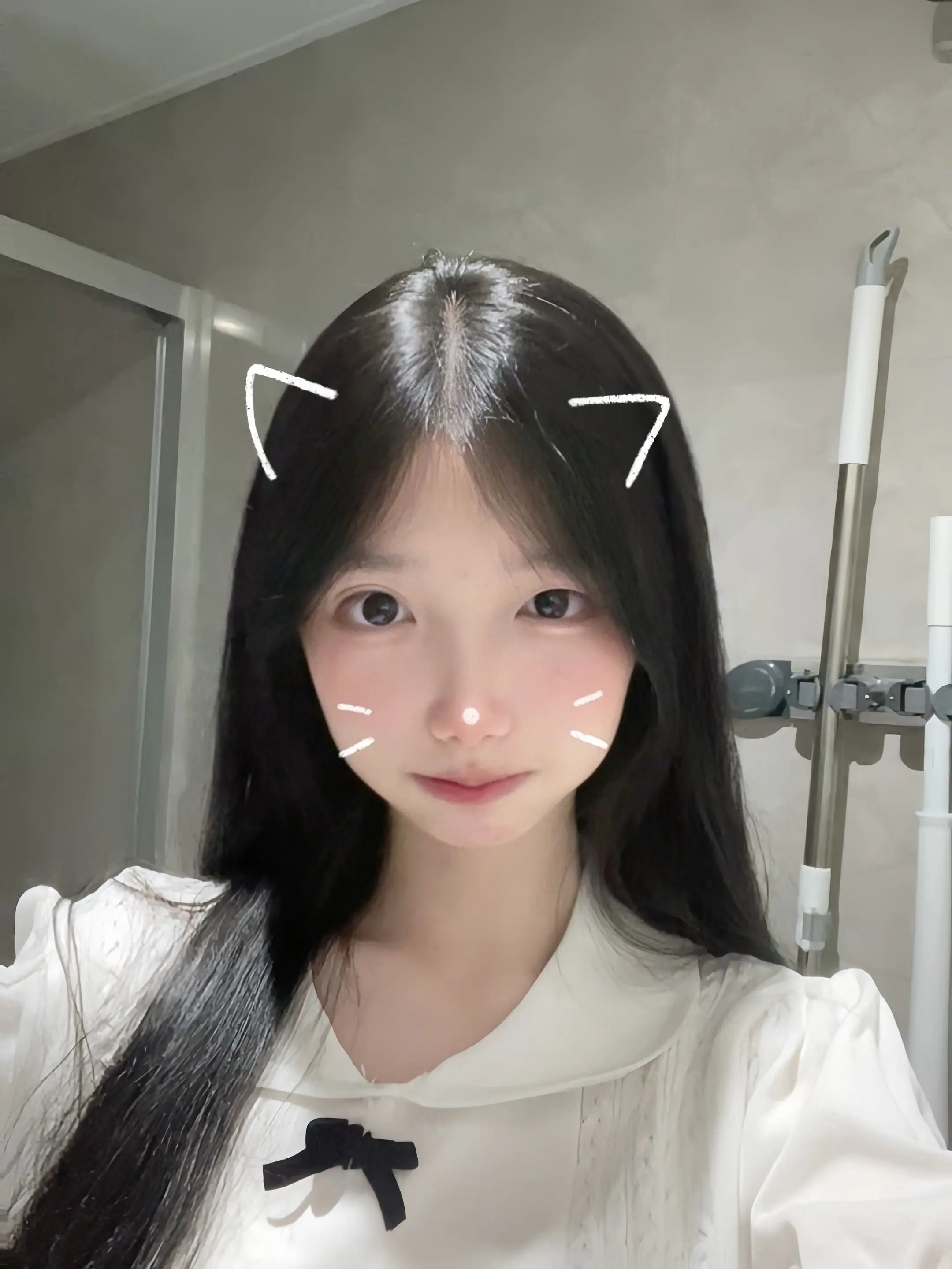 豆包，帮我绑定一个所有人都喜欢我的万人迷系统。