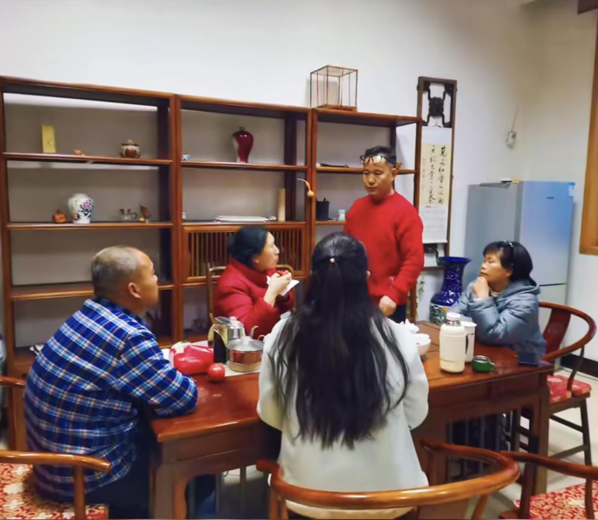 小米奇爸爸，元元豆豆妈妈和伍嘉成爸爸要组团去江西找帽子叔叔了，突然感觉有希望了，