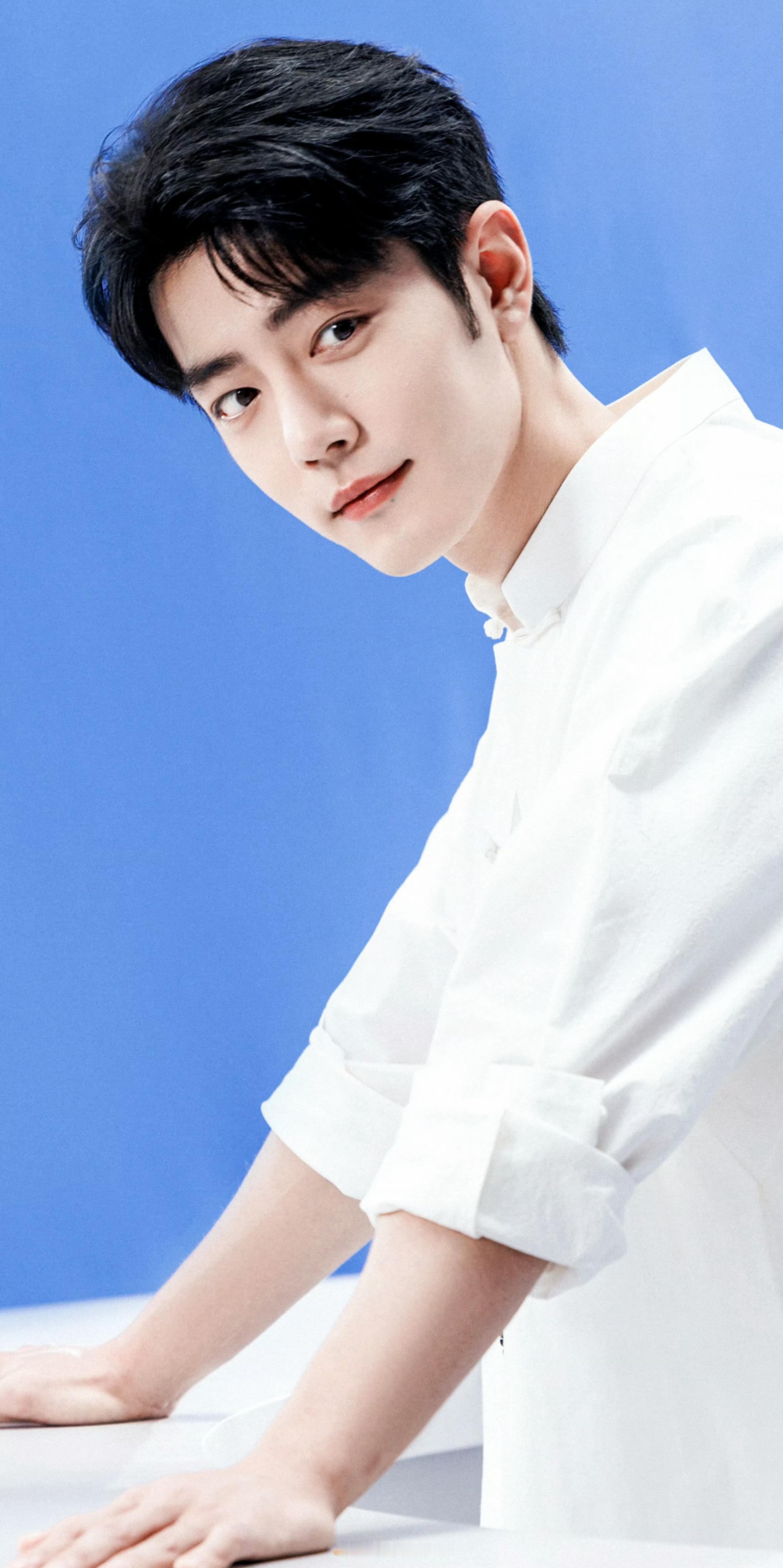 肖战 帅气十足的白衣战！ ​​​