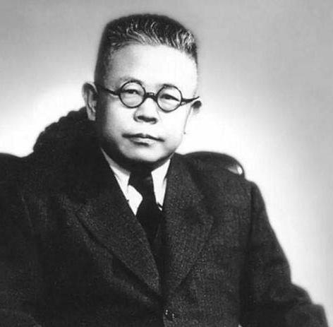 傅斯年当年访问延安时，曾经当着毛主席的面，说了这句话。
 
1945年7月，抗战