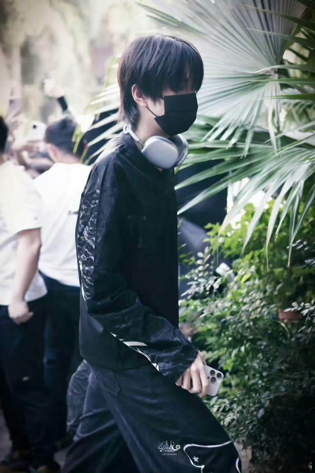 王橹杰我们的少年时代2围读路透期待王橹杰到时候一起看，期待和王橹杰见面