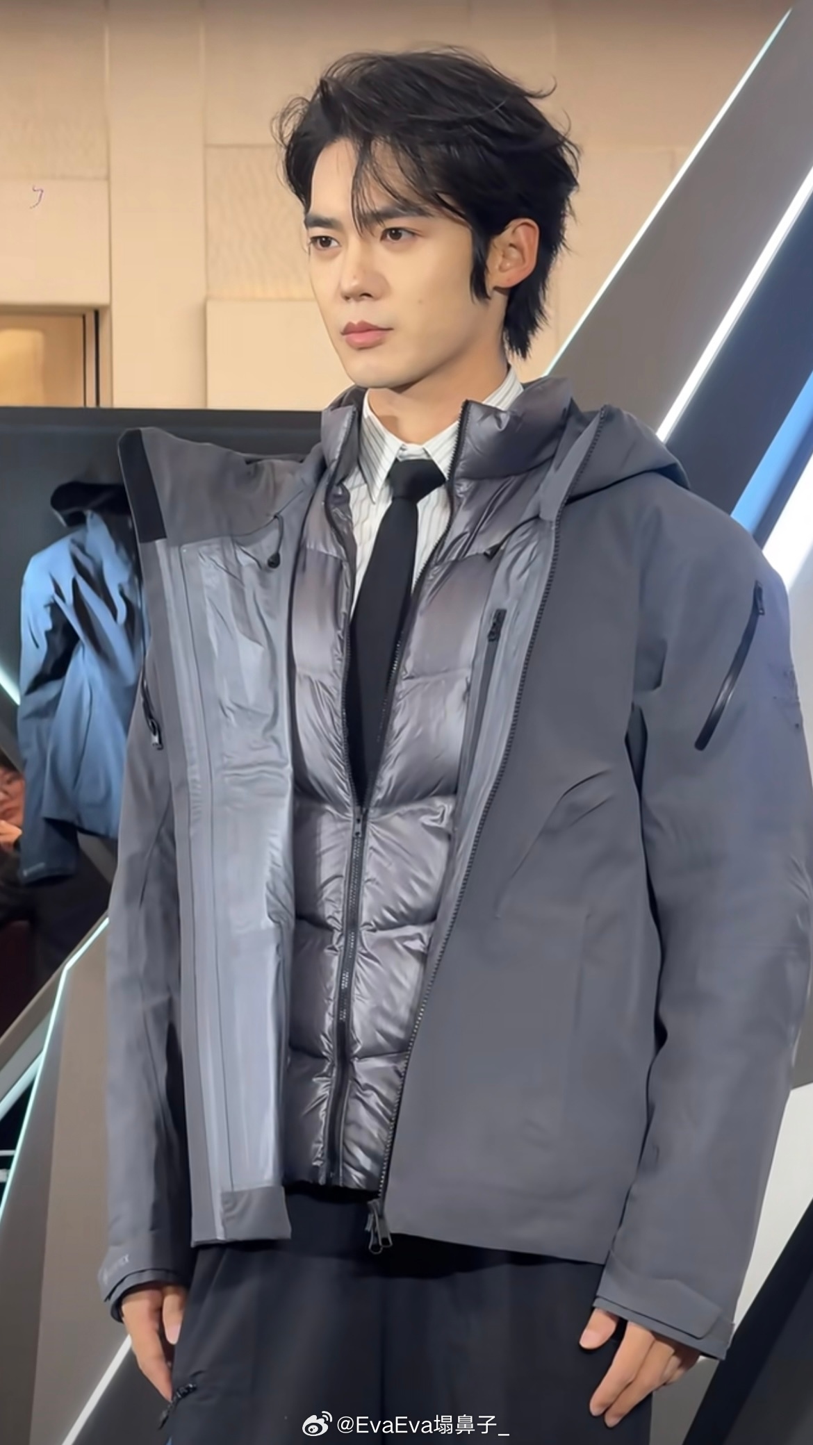 于适这不对吧？活动造型一次比一次惊喜，非粉都觉得清爽干净的那种🧊 在沈阳波司登