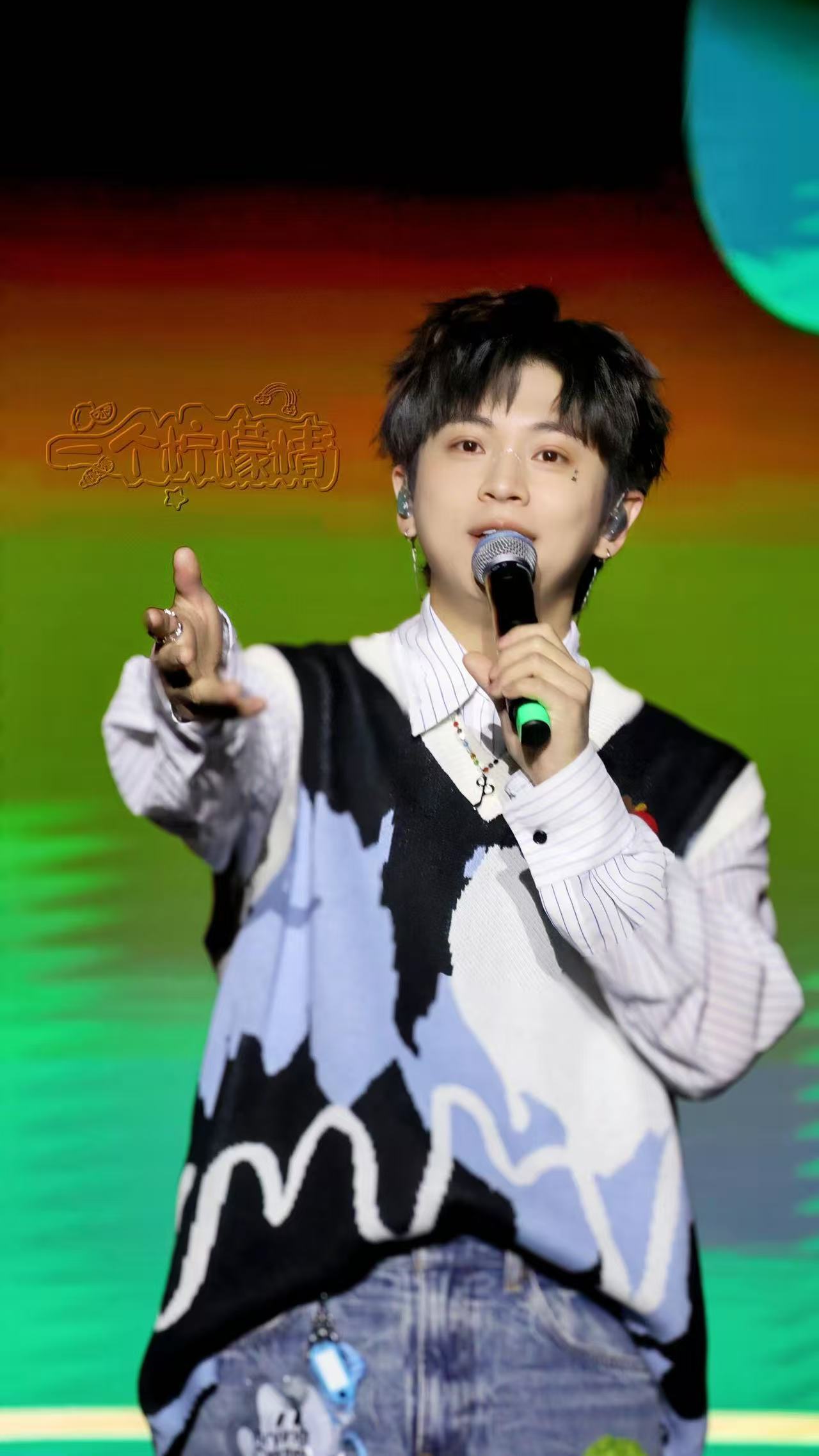 武艺在声生不息不闯祸改唱歌了 闯祸人设“崩塌”现场！当武艺在异国车站唱起《我相信