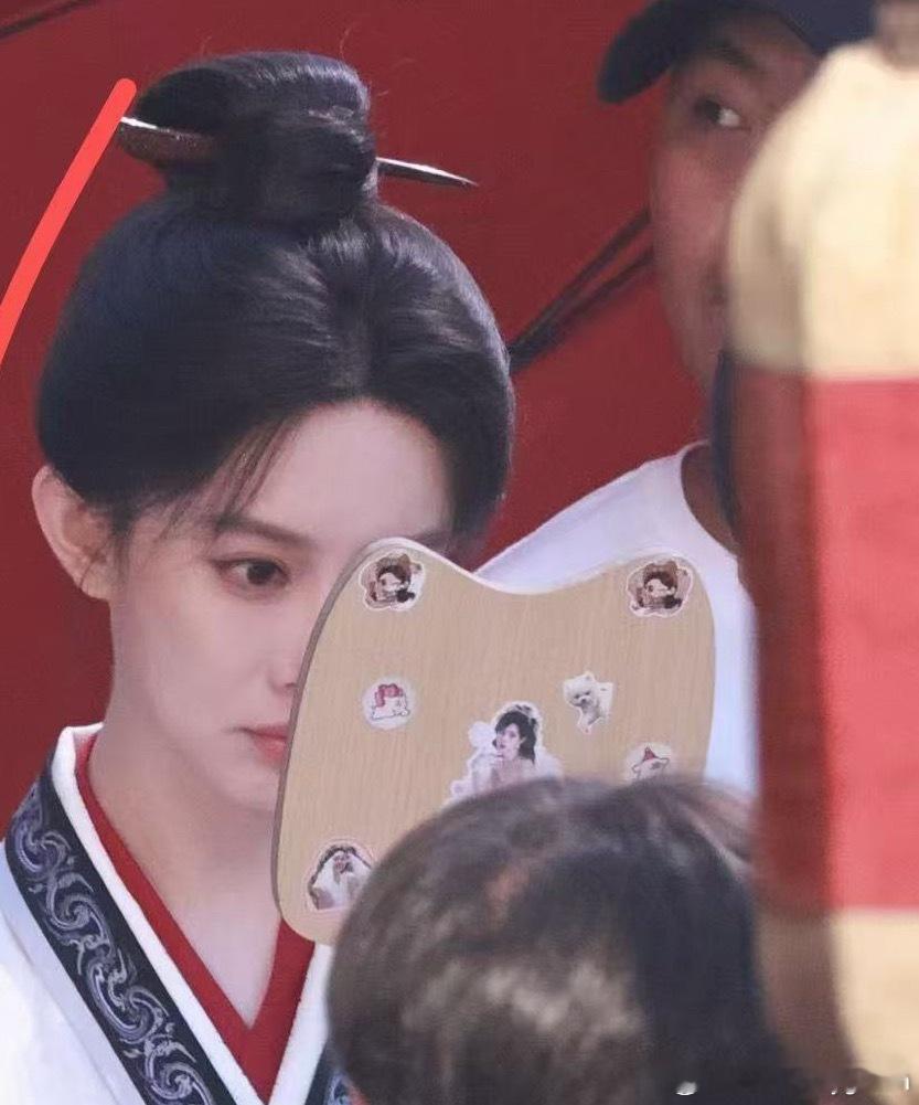 昀牵孟绕 昀牵孟绕 这个贴纸也是越来越清晰了