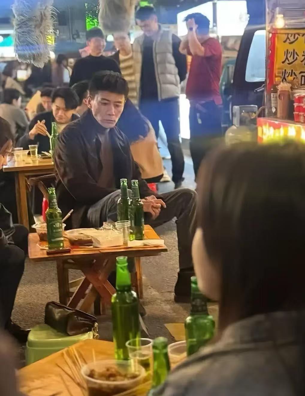 真不经老，一壮年男人吃这一点点儿 