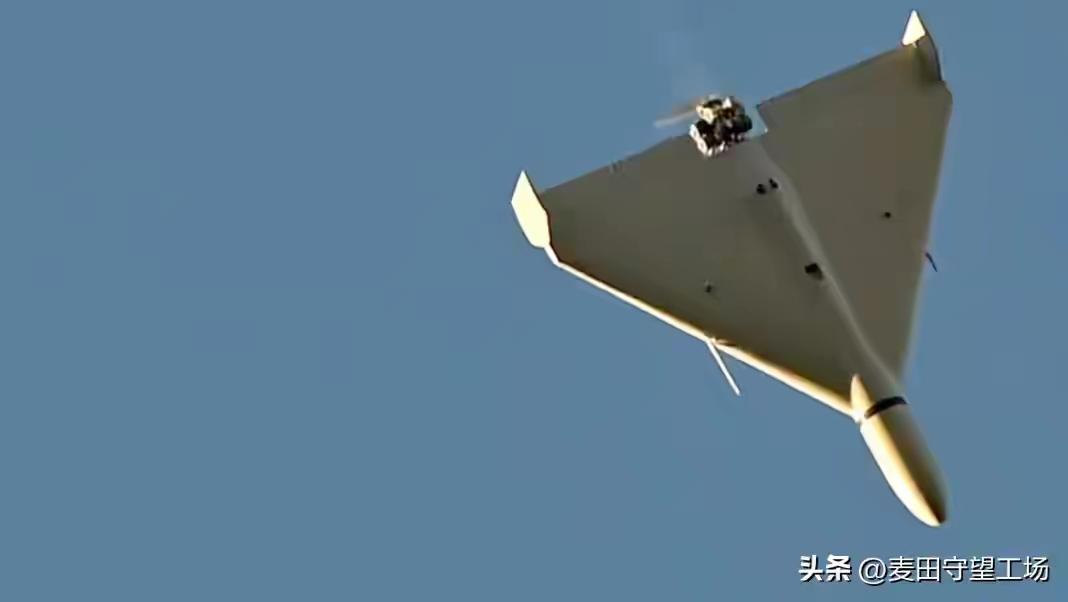 伊朗的无人机太棒了！
摩托引擎炸弹心，一路摩托声音自带配乐就向着以色列飞去了！