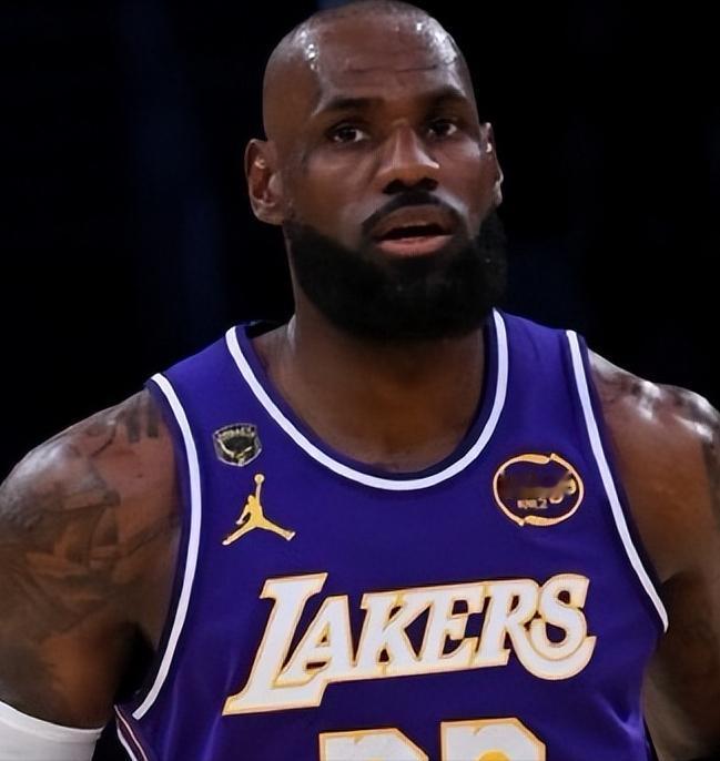 湖人开局三分5中3
之后的24次出手，只进了4个....

火箭的防守并非密不透