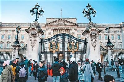 润英港人傻眼了吧！据人民日报报道，英国政府宣布启动50年来最严格的移民制度改革，