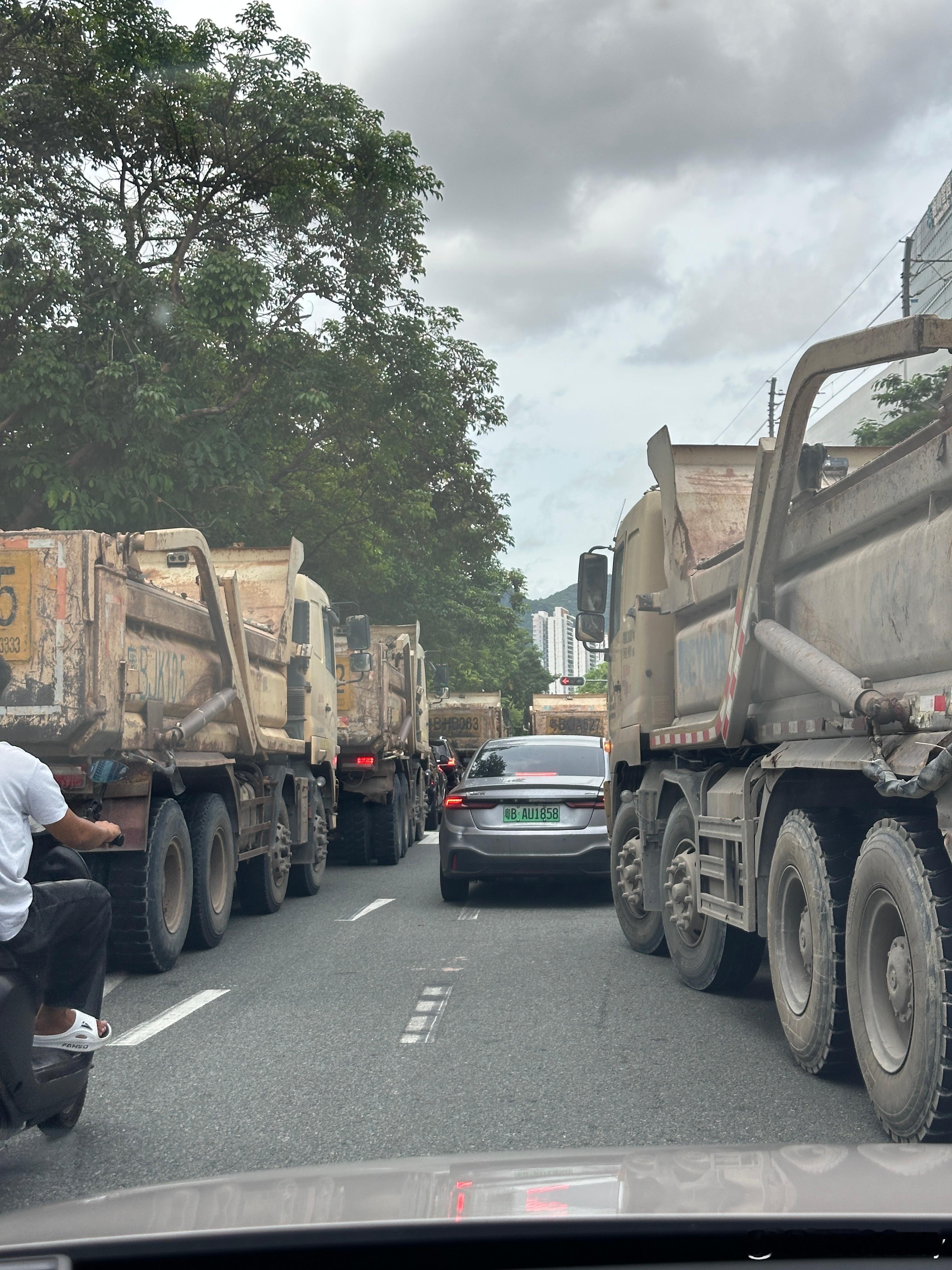 公路坦克，路上最怕的车  ​​​