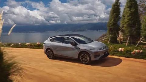 小鹏 G6 超级增程版正式上市，18.68 万起，加上原有纯电版，形成两套动力、