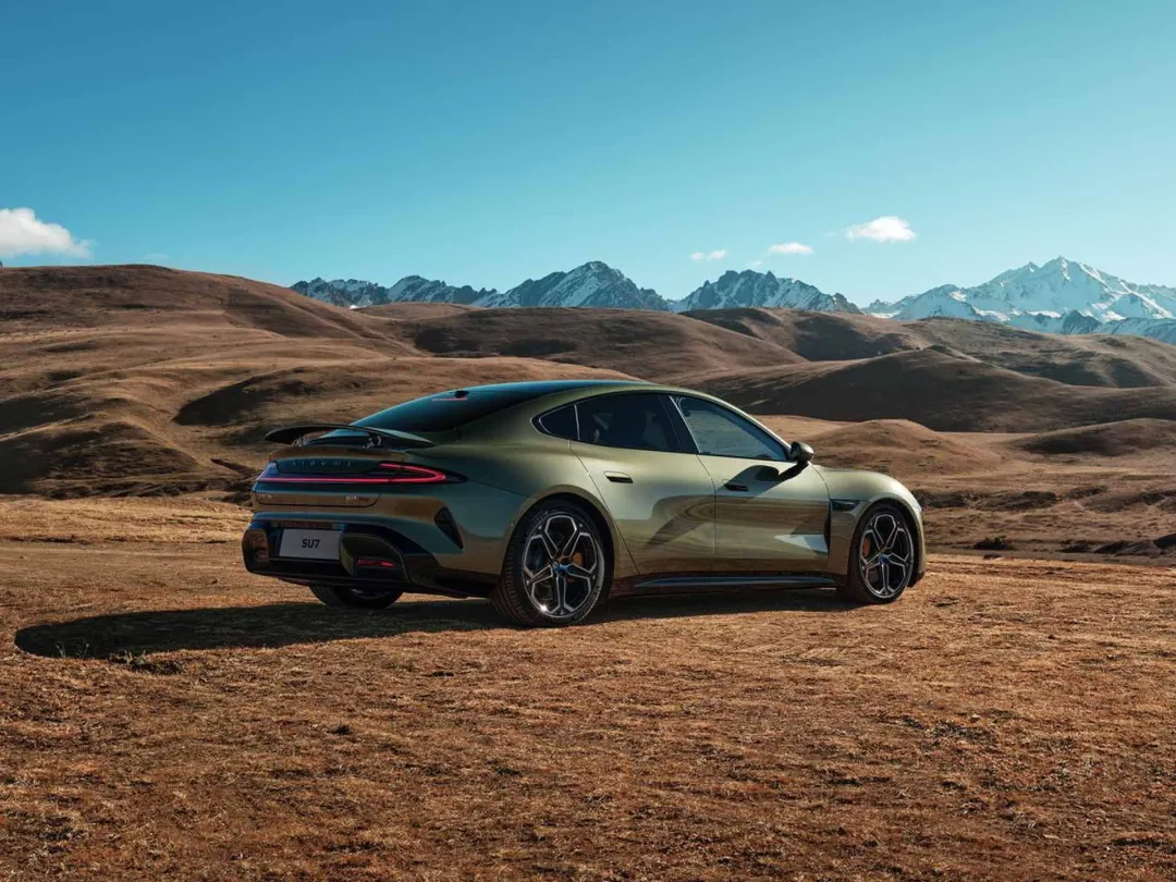 抄袭保时捷，真不要脸！上汽开喷小米汽车