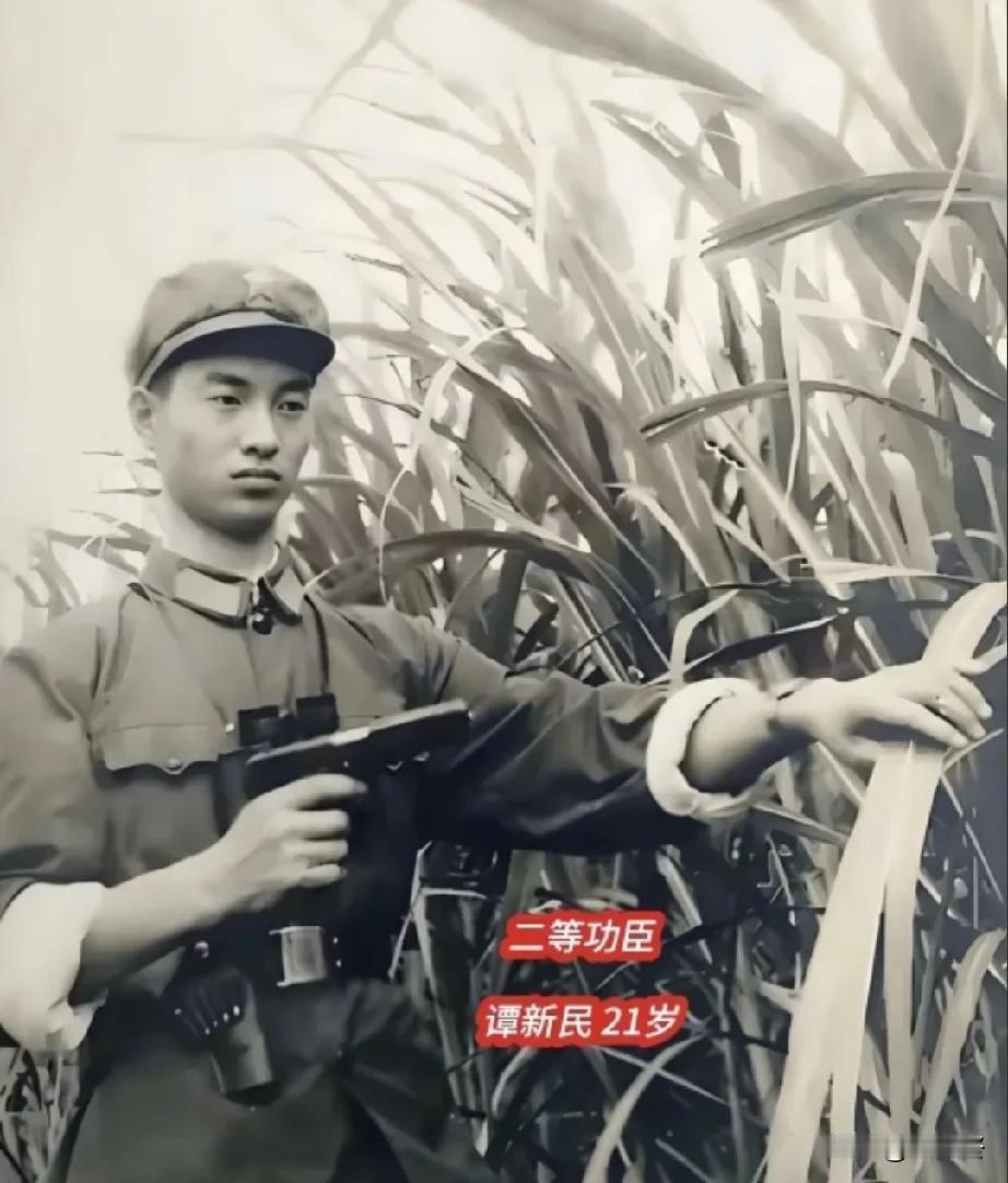 请不要忘记他！
二等功臣谭新民
江西省安福县人，1978年3月入伍，生前系炮兵1