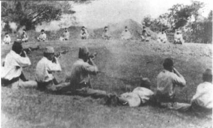 1937年9月12号，天镇城破。不是乱打乱杀，是按本子干活——日军把青壮年挑出来