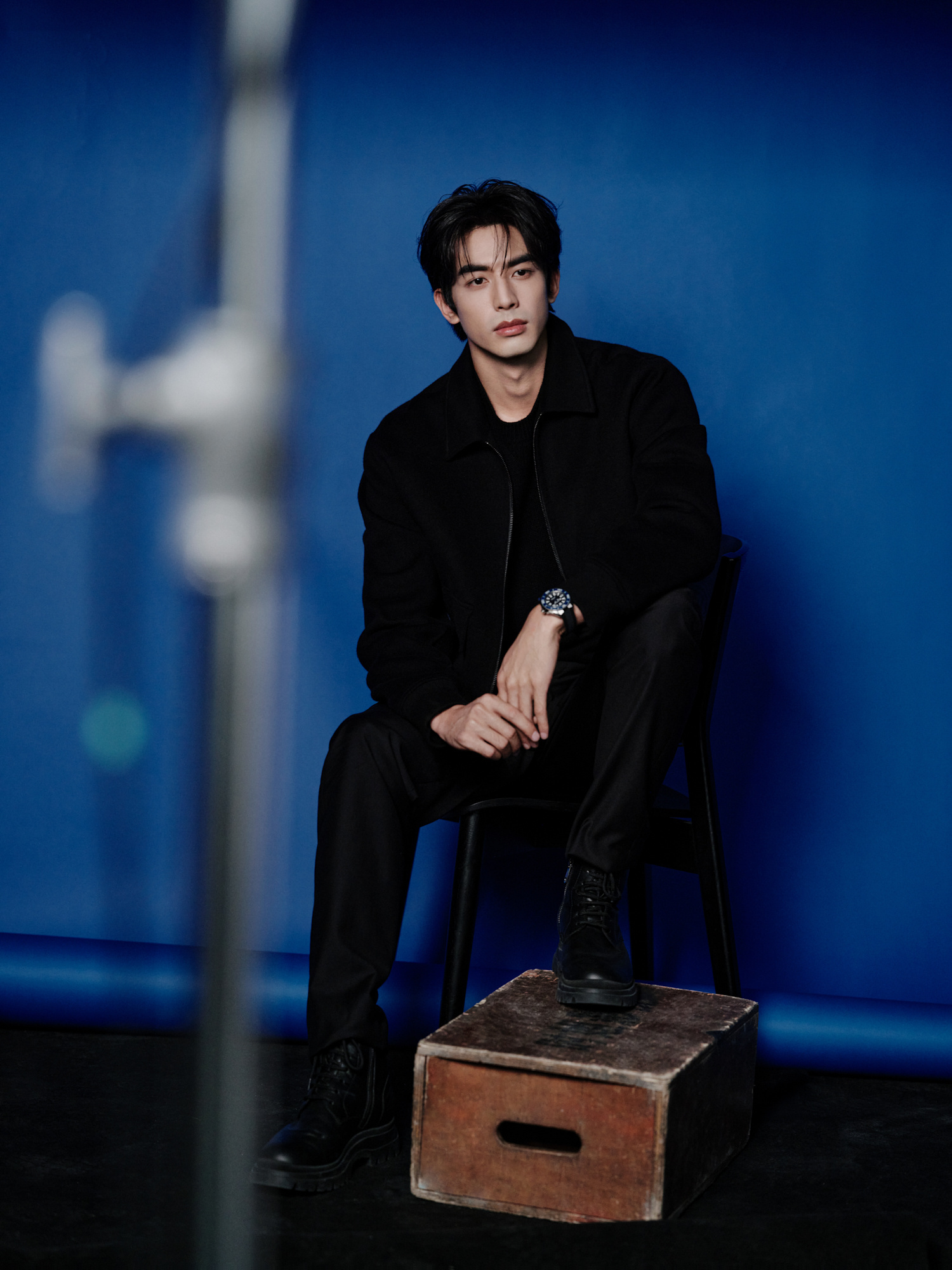 1.《月鳞绮纪》招商，预计4月上线优酷。2.宋威龙私底下不抽烟不喝酒，唯一的小爱