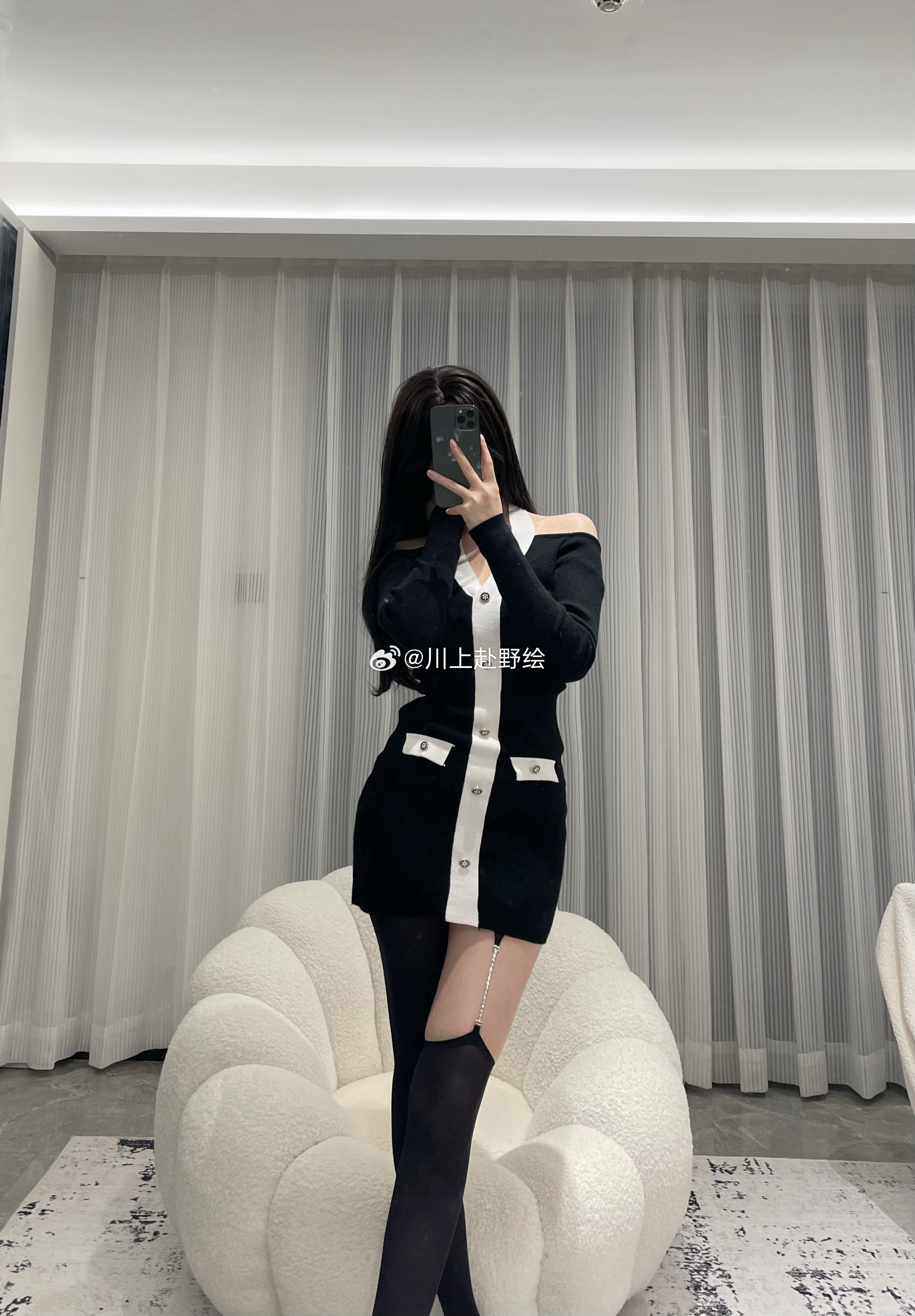 ⛓️酷酷哒 穿在大衣🧥里又可以被称之为见男友的小tips咯 