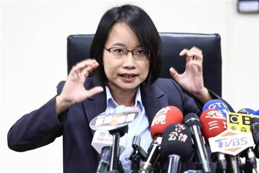 赖清德让青鸟脸上无光

小英女孩、赖清德好友的女儿吴音宁获台农业部门指派为台肥法