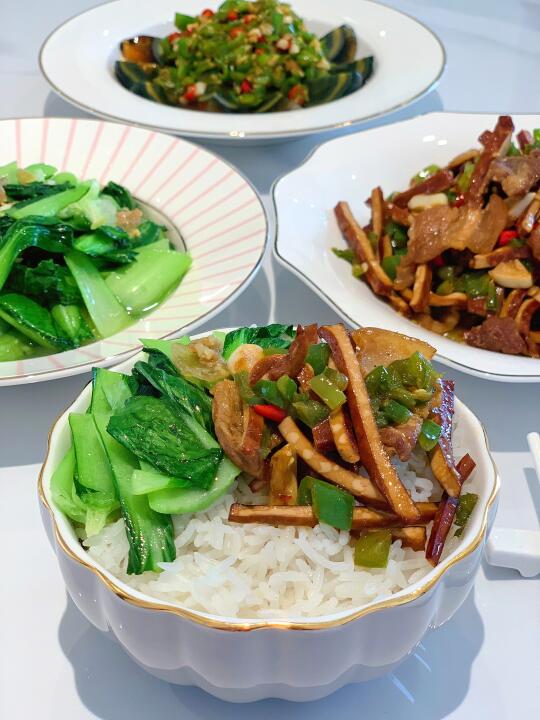 在家吃简单清爽的饭菜🍚