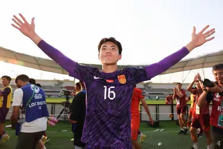 零失误锁死防线！越南媒体盛赞李昊 成中国U23后防“移动长城”李昊足球中国队首次