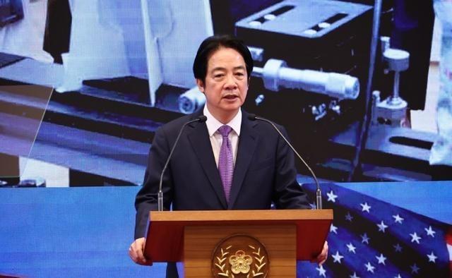 “台独” 分裂分子赖清德正式宣布，2 月 3 日，“台独” 分裂分子赖清德公开炒