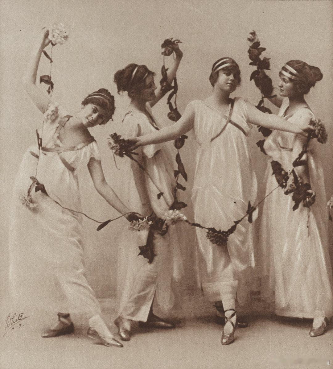 西洋历史文化鱼缸 1914年，芭蕾舞剧《潘多拉魔盒》的一张剧照。 