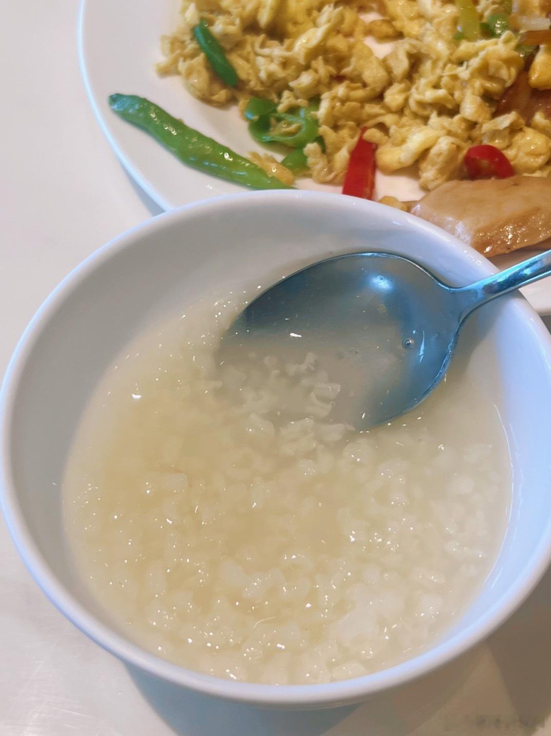 我真的超级爱喝白米粥～  ​​​