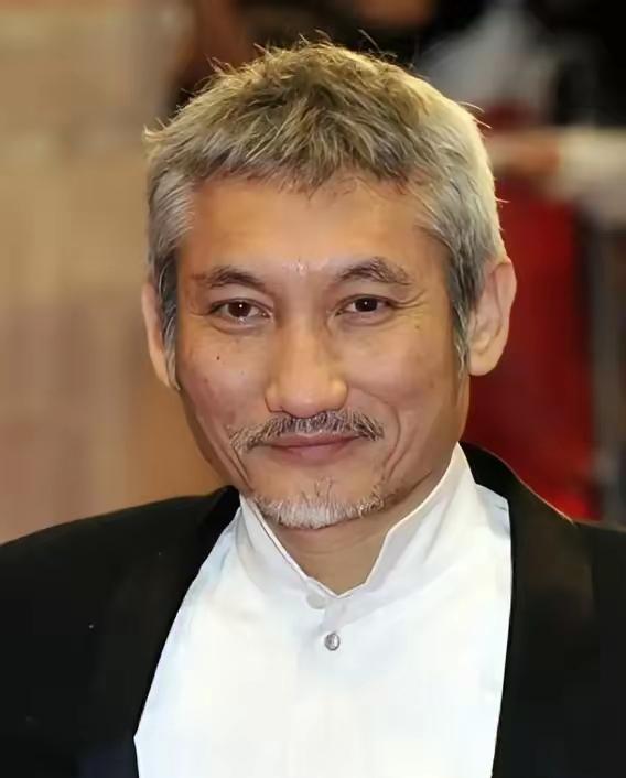 2013年，华人神探李昌钰见到徐克，一看徐克的面相，开口就问：“你是不是杀过人？