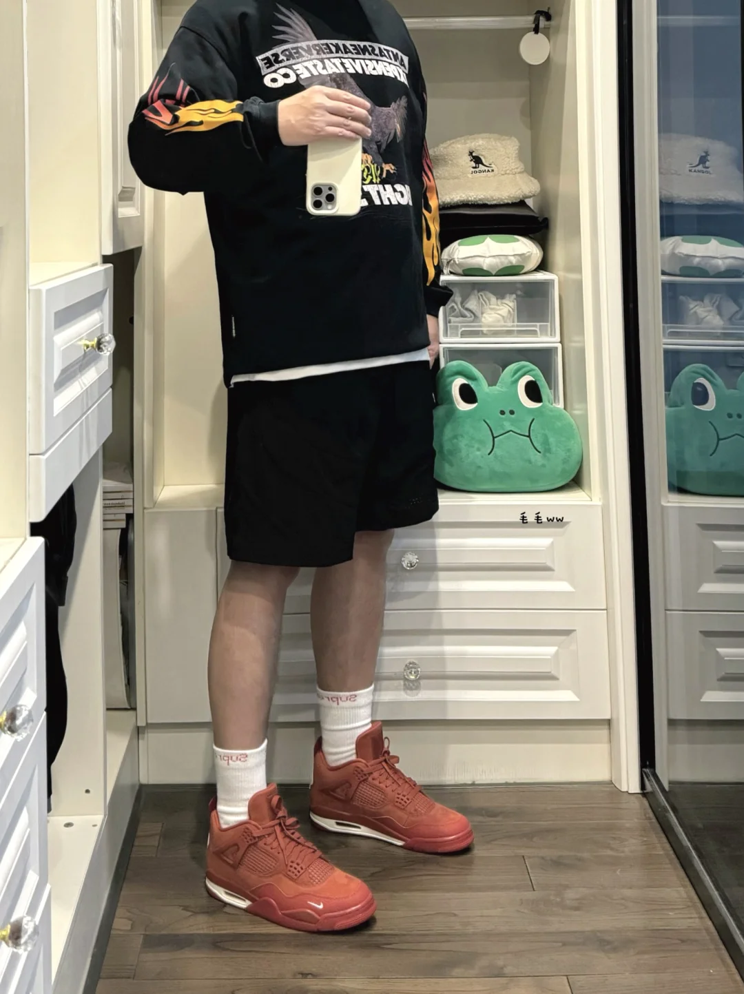 AJ4 Bike｜小红鞋穿搭