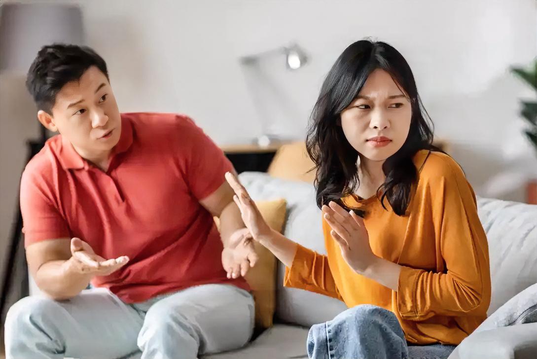女性过度的操心迫使老公被迫在家庭缺位

你家那位是不是也天天在家里挂机？从不主动